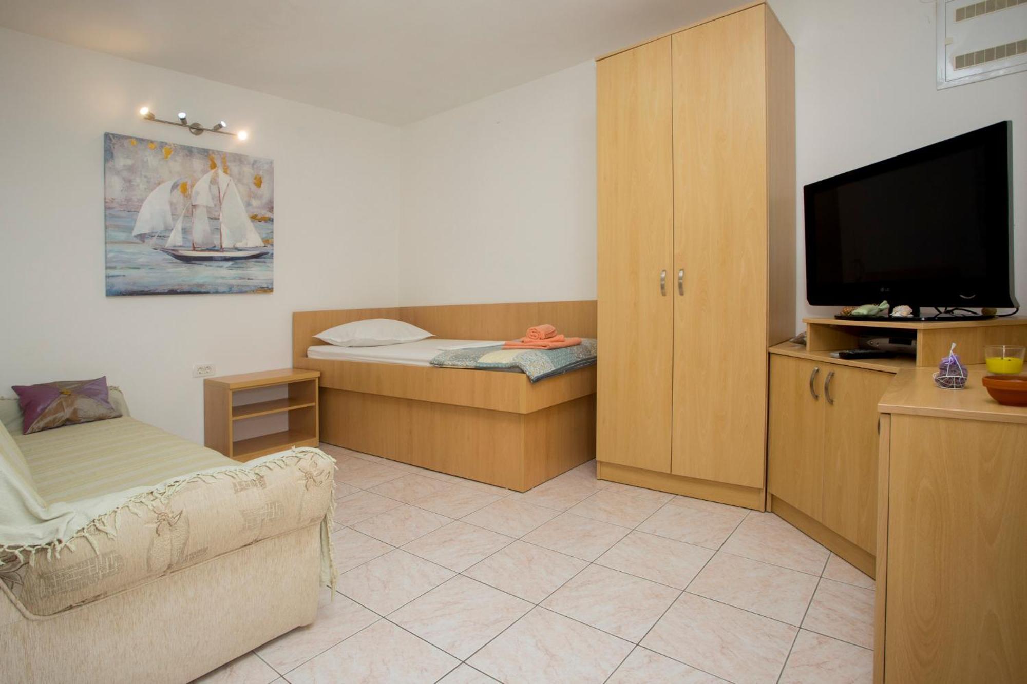 Apartments Lucija Razanj Room photo